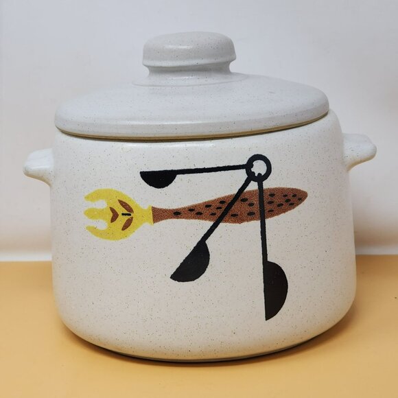 Vintage West Bend Stoneware Cooking Pot With Lid & Handles - Picture 1 of 10